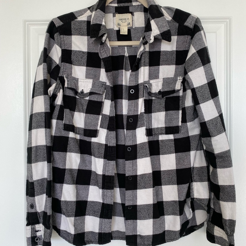 Black & white Buffalo check plaid long sleeve flannel shirt size L